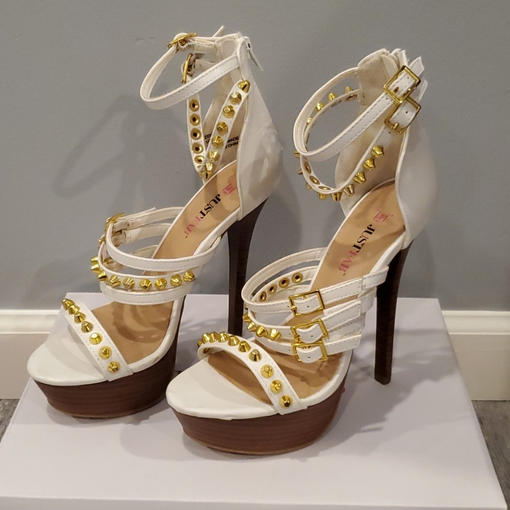 White &gold heels